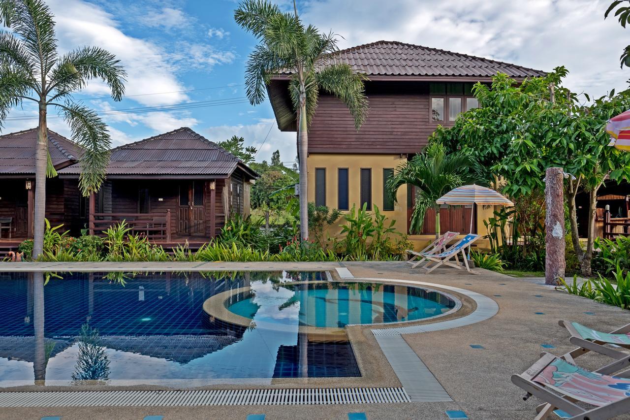 Home At Chan Resort Chao Lao Beach Exteriör bild